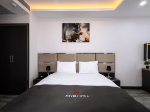 Meyzi Hotel