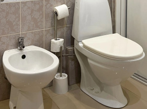 Апартаменты "Granada" Отличный вариант двухкомнатной квартиры в центре города недалеко от ЖД Вокзала