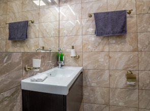 Апартаменты Братская 27к3 подьезд 2