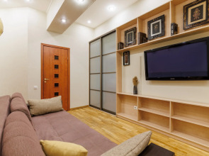 Апартаменты 2 спальни на Большой Московской 9