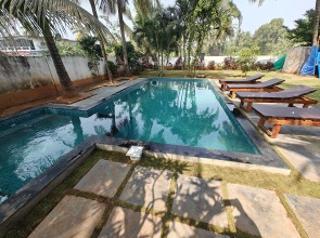 Бунгало SOLS Backyard