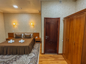 Отель Pakhlavon Hotel