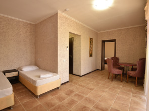 Отель Замок Азов