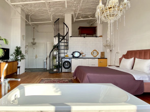 Апартаменты ApartMari Уникальный Люкс с видом на город