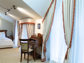 Мини-Отель Имение Алтунъ