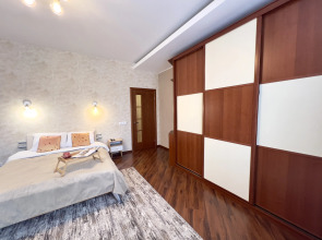 Апартаменты ВыДома в шаге от набережной с видом на Бульвар Дзержинско