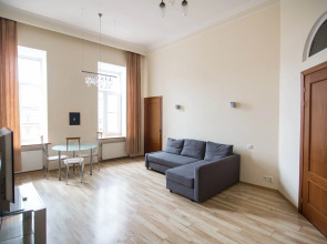 Апартаменты Видовая квартира на набережной реки Мойки рядом с Невским проспектом