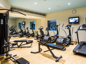 Holiday Inn Express Dubai Internet City an IHG Hotel