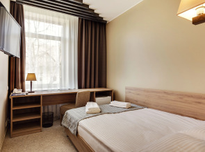 Отель Old Town Trio