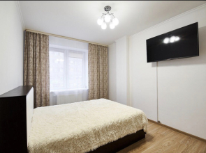 Апартаменты Трехкомнатная Квартира Люкс в Центре Омска