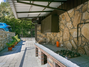 Квартира на 3 этаже гостевого дома Алуштик