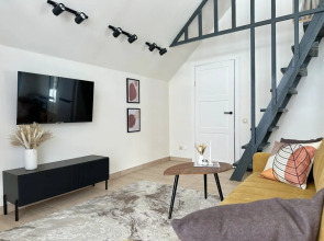 Частный Дом Барнхаус №4 с инфракрасной сауной и горячим Чаном на 6 человек