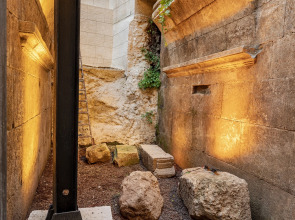 Отель WOO Town Suites