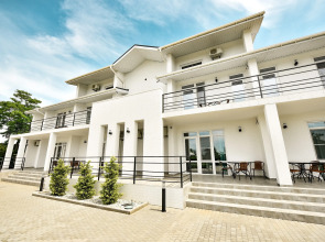 Отель Белая Ива