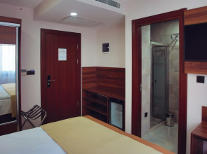 Отель Paris Prestige Izmir