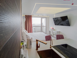 Апартаменты 18 этаж,студия 36кв.м,джакузи,балкон,вид на Волгу,новый дом,самый центр,вокзал пешком