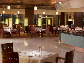 Grand Hyatt Doha Hotel & Villas