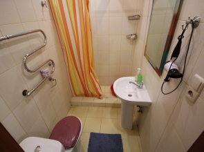 Апартаменты Статус на Кирова 10 в Ялте 2