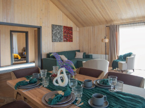 Частный дом Барнхауз у озера