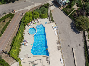 Гостевой Дом Белый Дом в Гурзуфе на Строителей