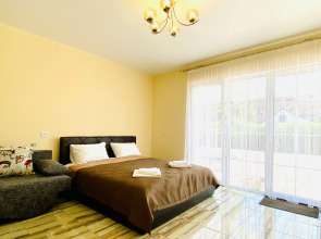 Гостевой дом ApartMari Гостевой дом Villa Leo