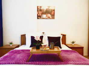 Квартира Двухкомнатная на Сосновой 5/1