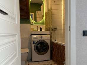 Апартаменты в Центре Города с Видом на Гору