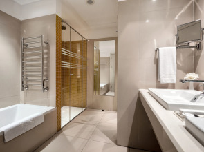 Отель Достык