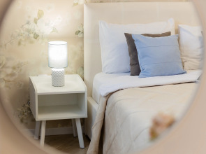 Апартаменты Pronina Aparts Kudrovo LIVE