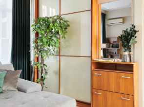 Квартира GM Apartments Стильная Трехкомнатная в Доме на Набережной