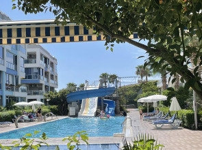 Апартаменты у моря 320 м с балконом