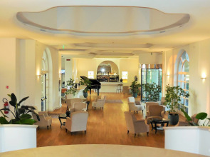 Отель MARECHIARO