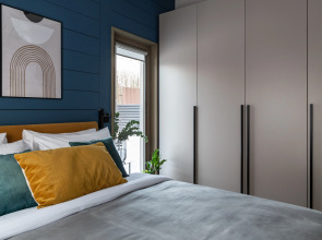 Частный Дом RiverDublDom  с баней и купелью у пруда в Новой Москве