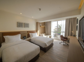 Отель Luxotel Aqaba Beach Resort & Spa Hotel