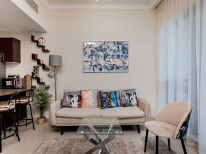 Апартаменты Welcome Home in Bay Central Tower