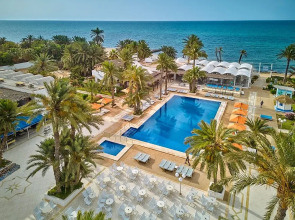 Курортный отель Hari Club Beach