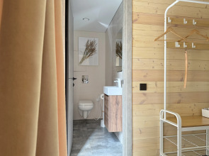 Частный дом Уютный А-фрейм Поле с баней и чаном