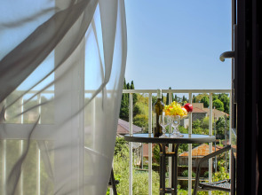 Отель SanZazila