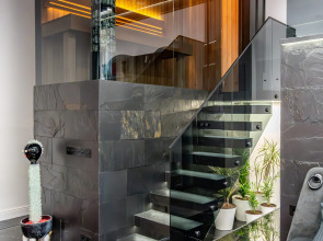 Апартаменты на Невском проспекте hth24 Apartments, авторский дизайн, сауна, камин