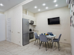 Апартаменты Зазеркалье Приморский Парк Ялта