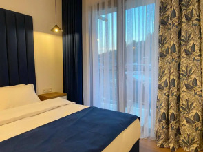 Апартаменты City Heart Luxury Apartment