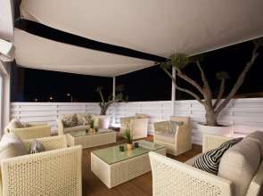 Отель Napa Suites