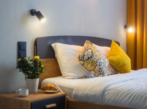 Квартира Яркая студия рядом с набережной и кондиционером