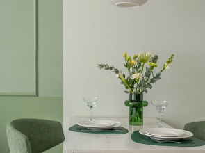 Студия у Метро Космонавтов