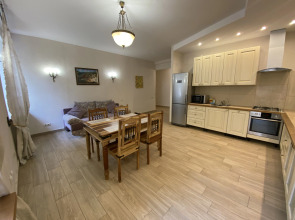 Апартаменты Трехкомнатные на Большой Морской 33