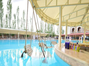 Отель Кавказ