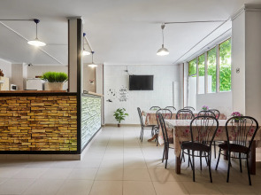 Гостевой дом Ореховый 13 Пляхо