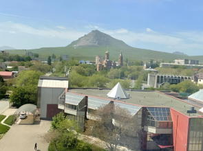 Апартаменты на Бибика 24 с видом на горы