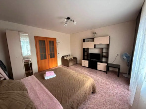 Квартира GoldApart на проспекте Победы 342а