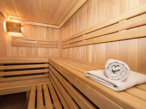 Отель Savoy Hotel Manila